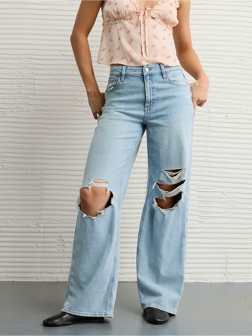 American Eagle Destroyed Skater Wide Leg Jean
